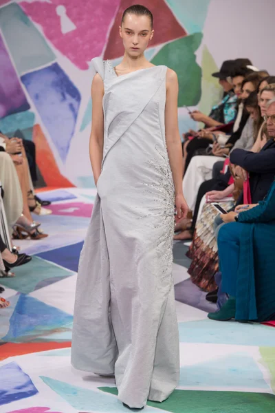 Look 37